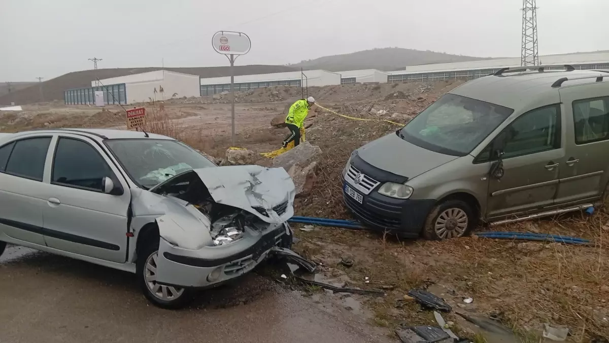 Beypazarı'nda Korkutan Trafik Kazası: 1 Ölü, 5 Yaralı