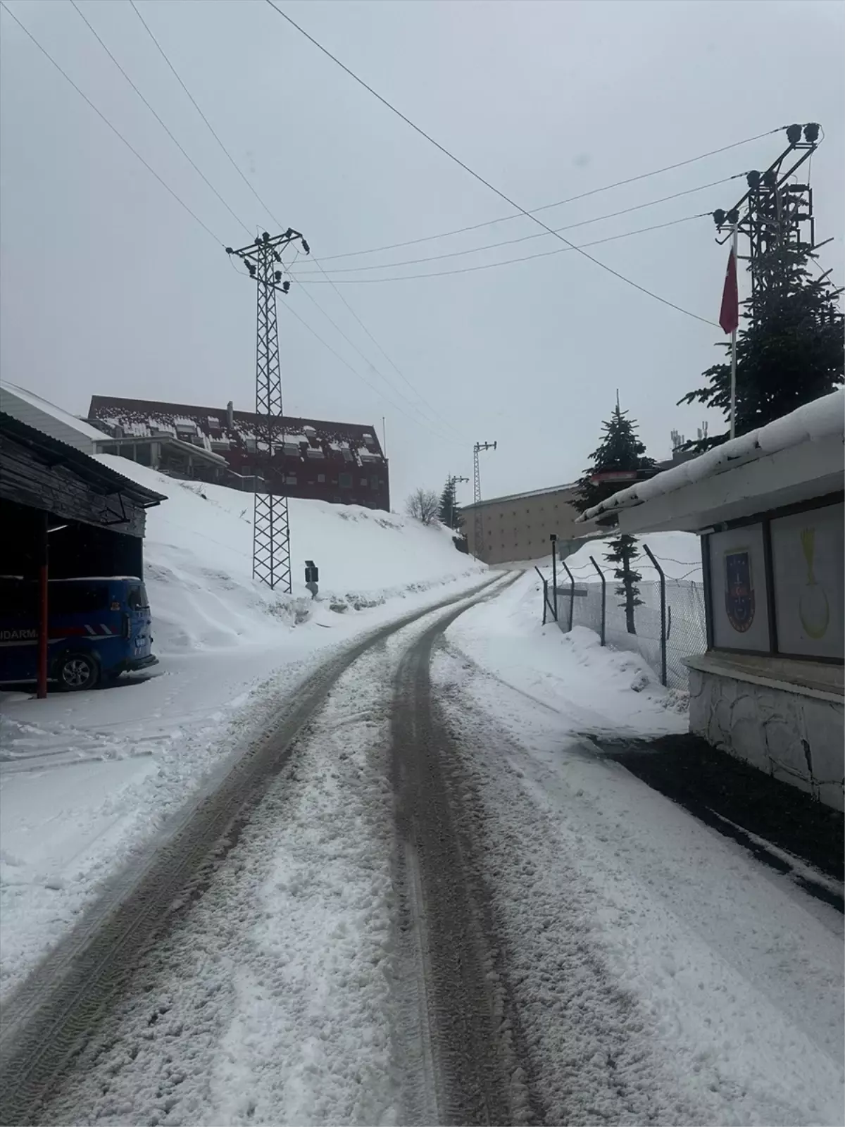 Bolu Dağlarında Kar Örtüsü Genişliyor: Yüksek Kesimlerde Bembeyaz Manzara