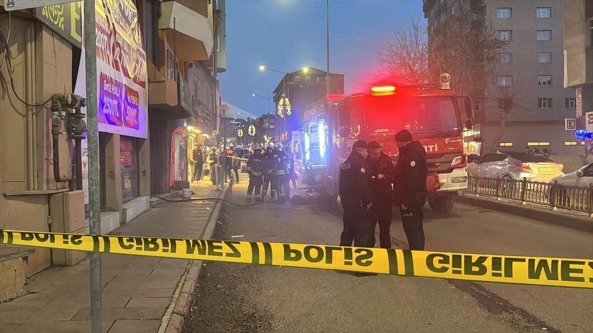 Erzurum’da Halı Mağazası Yangını: Şüpheli Tutuklandı