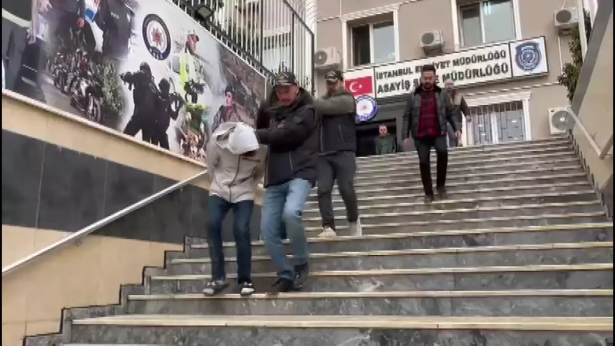Fatih’te 40 Kilogram Gümüş Çalan Dörtlü Şüpheli Yakalandı