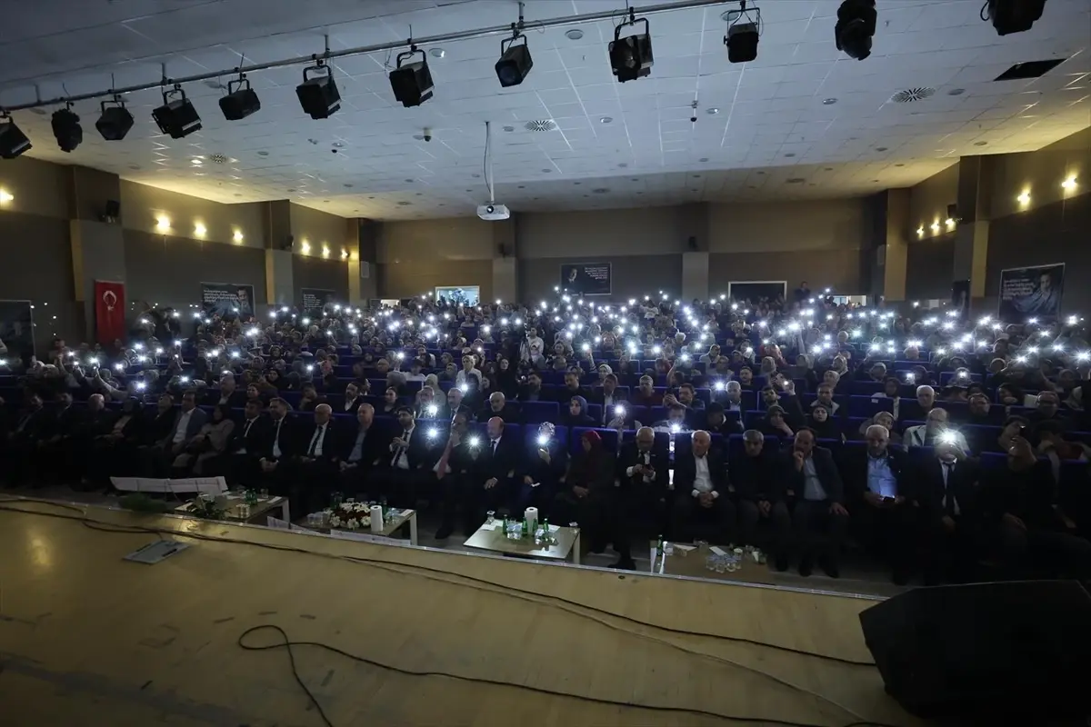 Şarkışla’da 17. Yıl Anması: Muhsin Yazıcıoğlu’na Saygı Duruşu