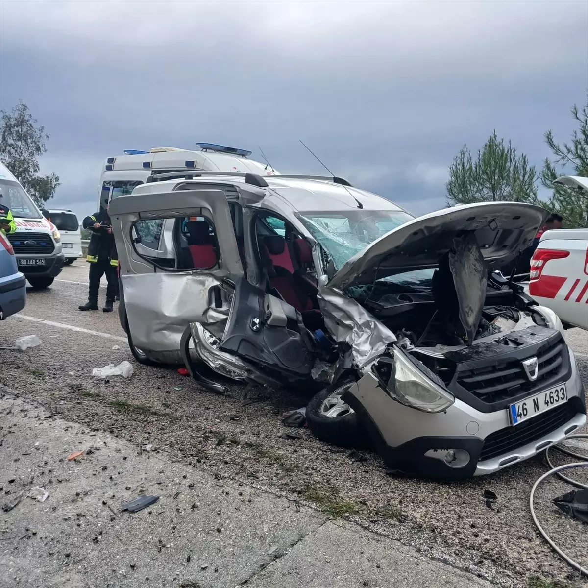 Osmaniye'nin Kadirli İlçesinde 6 Yaralıyla Sonuçlanan Trafik Kazası