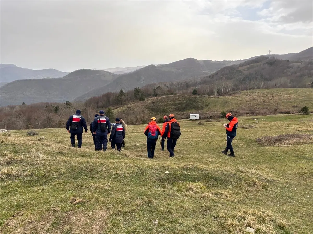 Sakarya'nın Geyve İlçesinde 75 Yaşındaki N.G.’nin Cesedi Dere Yatağında Bulundu