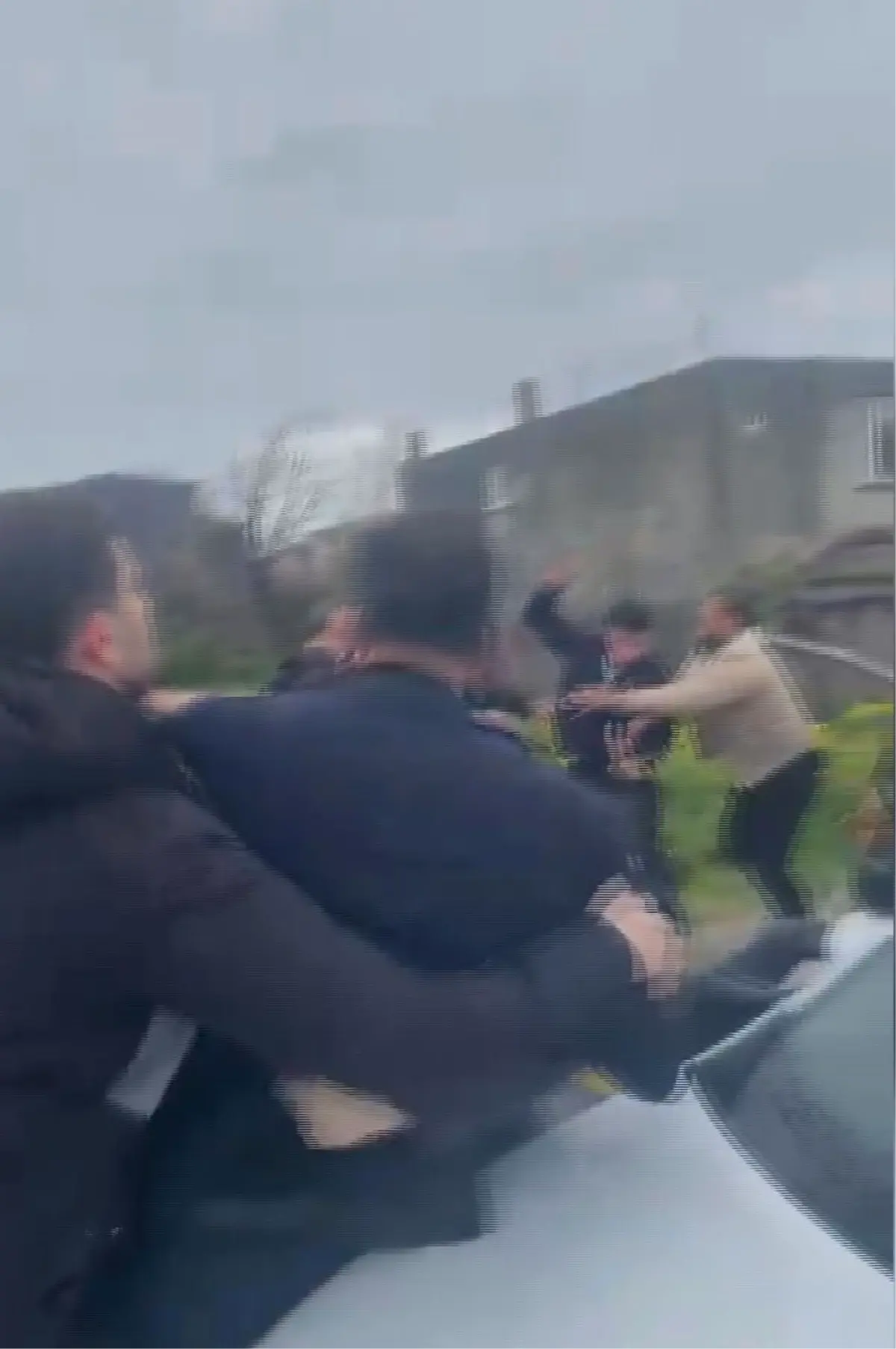 Silivri'de Ehliyet Sınavı Sonrası Şiddetli Çatışma: Aday ve Babası Komisyon Üyelerine Saldırdı