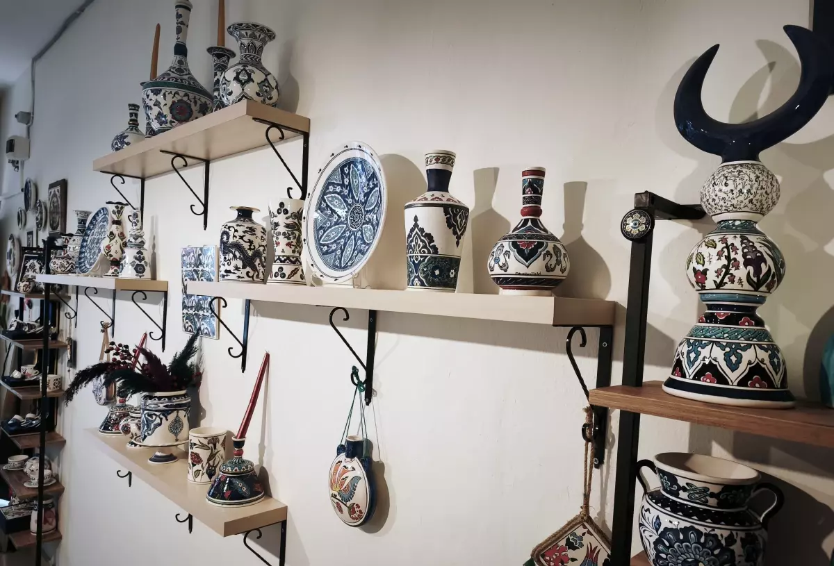 Merve Kara'ya Çini Sanatı Unvanı Verildi