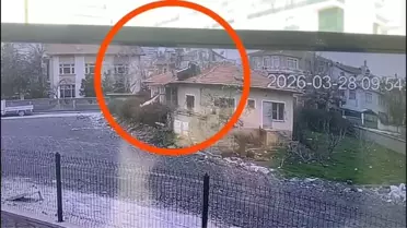 Güneş paneli çalan şüphelilerin gözaltı anı
