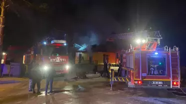 Yangın sonrası yanmış müstakil evin dış görünüşü