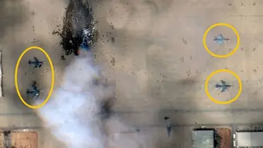 Saldırının ardından hasar gören ABD uçakları