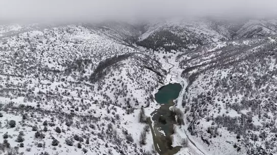Isparta’da kar manzaralarının havadan çekilmiş etkileyici fotoğrafı