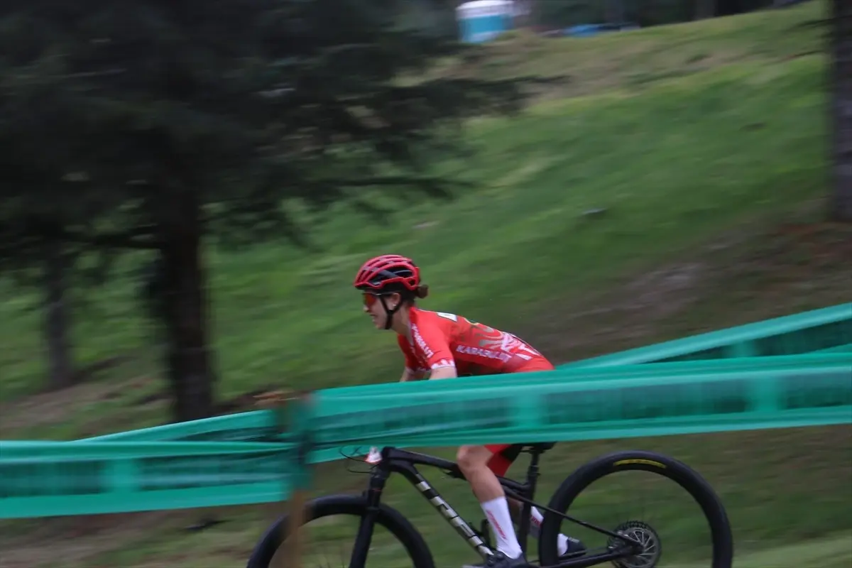 Sakarya’da Seçmeler: Türk Bisikletçiler Dünya Şampiyonası İçin Hazırlıklarını Tamamladı