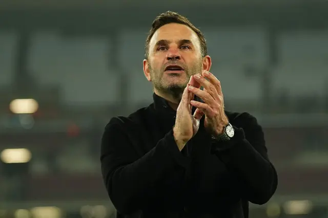 Galatasaray taraftarları Okan Buruk'a destek veriyor