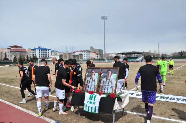 Katılımcıların saygı duruşu