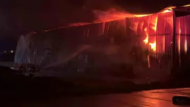 Yangın sonrası itfaiye ekipleri