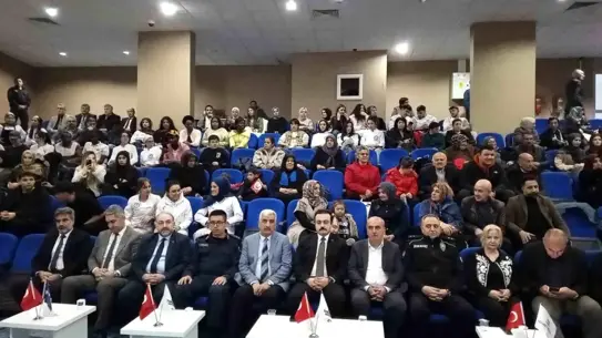 Down sendromlu katılımcılar sınıfta