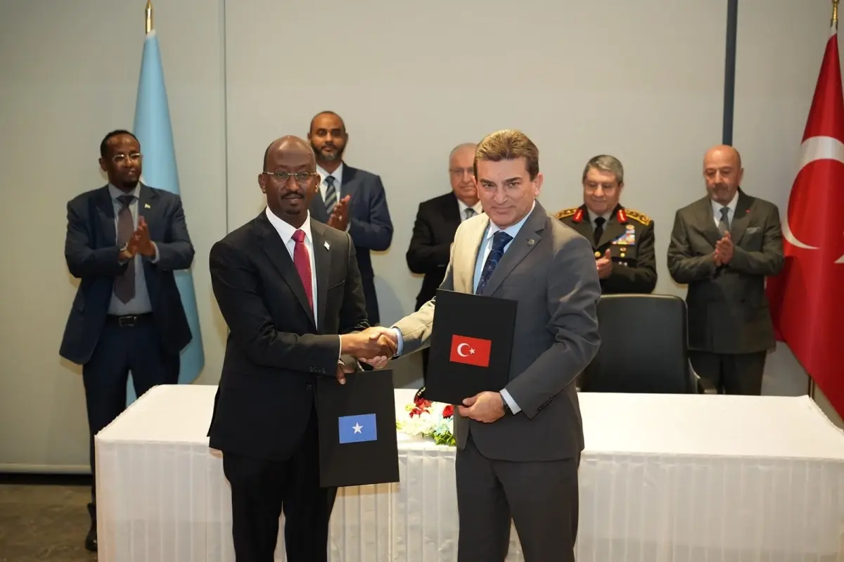 Ergun Reis A Gemisine Somali'de Uluslararası Balıkçılık Lisansı Verildi