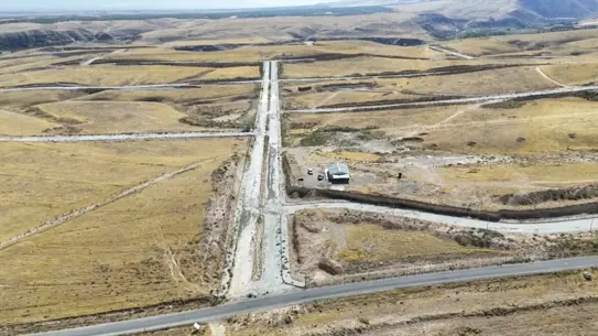 Besi OSB inşaat sahasından bir görüntü