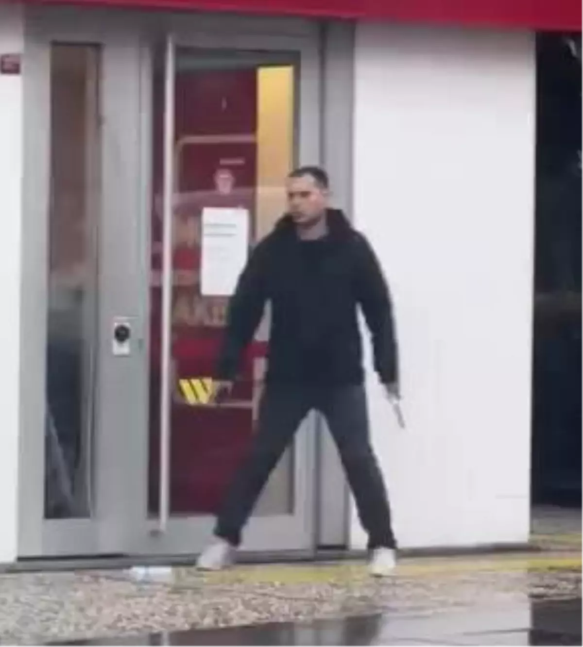 Beşiktaş Nispetiye Caddesi'nde Silahlı Banka Soygunu Girişimi