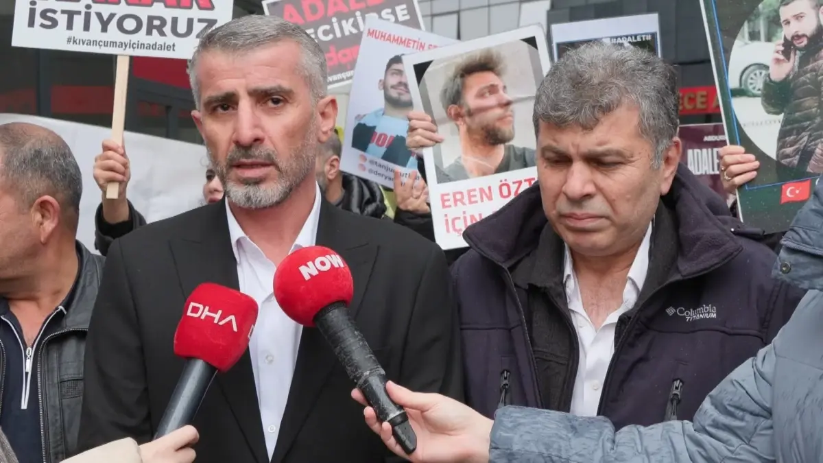 Küçükçekmece'de Halı Saha Maçında Silahlı Saldırı: 19 Yaşındaki Genç Şehit Oldu