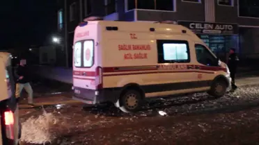 Aksaray’da Genç, Annesinin Erkek Arkadaşına Bıçakla Saldırdı: Olayda Polis Müdahale Etti