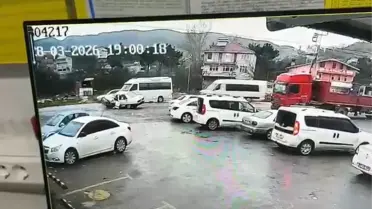 Zonguldak Ereğli'de Minibüs Çarpışması: 1 Ölü, 7 Yaralı