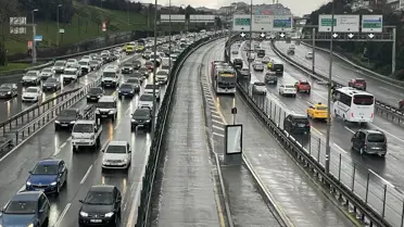 İstanbul trafiğinde yoğunluk görüntüsü