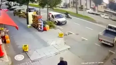 Kaza sonrası ambulans ve kurtarma ekipleri