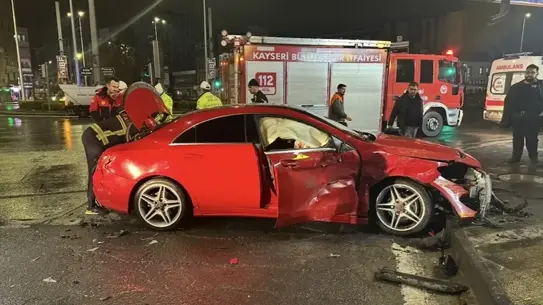 Kaza yerinde araçların durumu