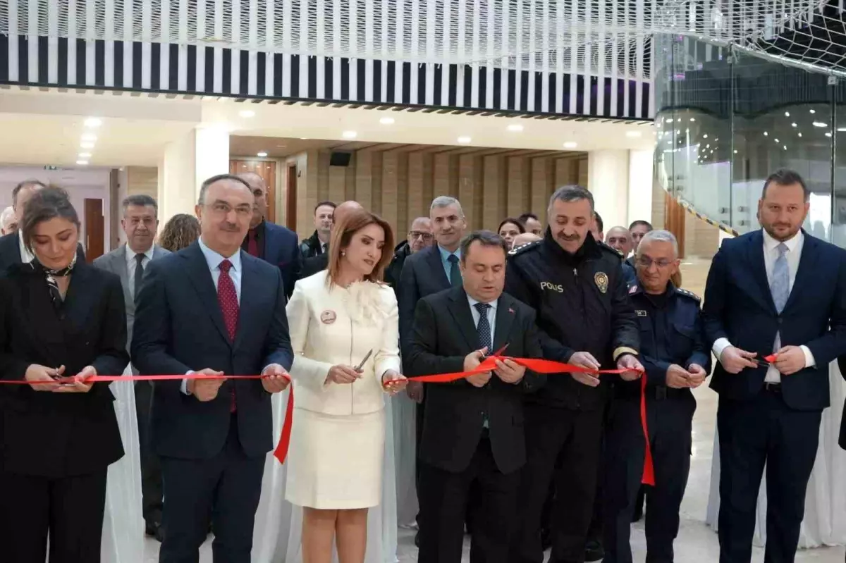 Süleymanpaşa’da Kütüphane Haftası: Mahkumların Çizdiği Resimlerle Dolu Sergi Açıldı