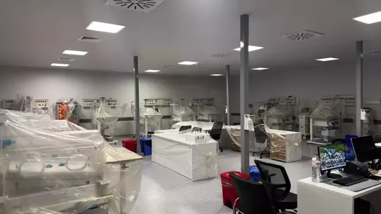 Defne Devlet Hastanesi'nin yenilenmiş iç mekanı