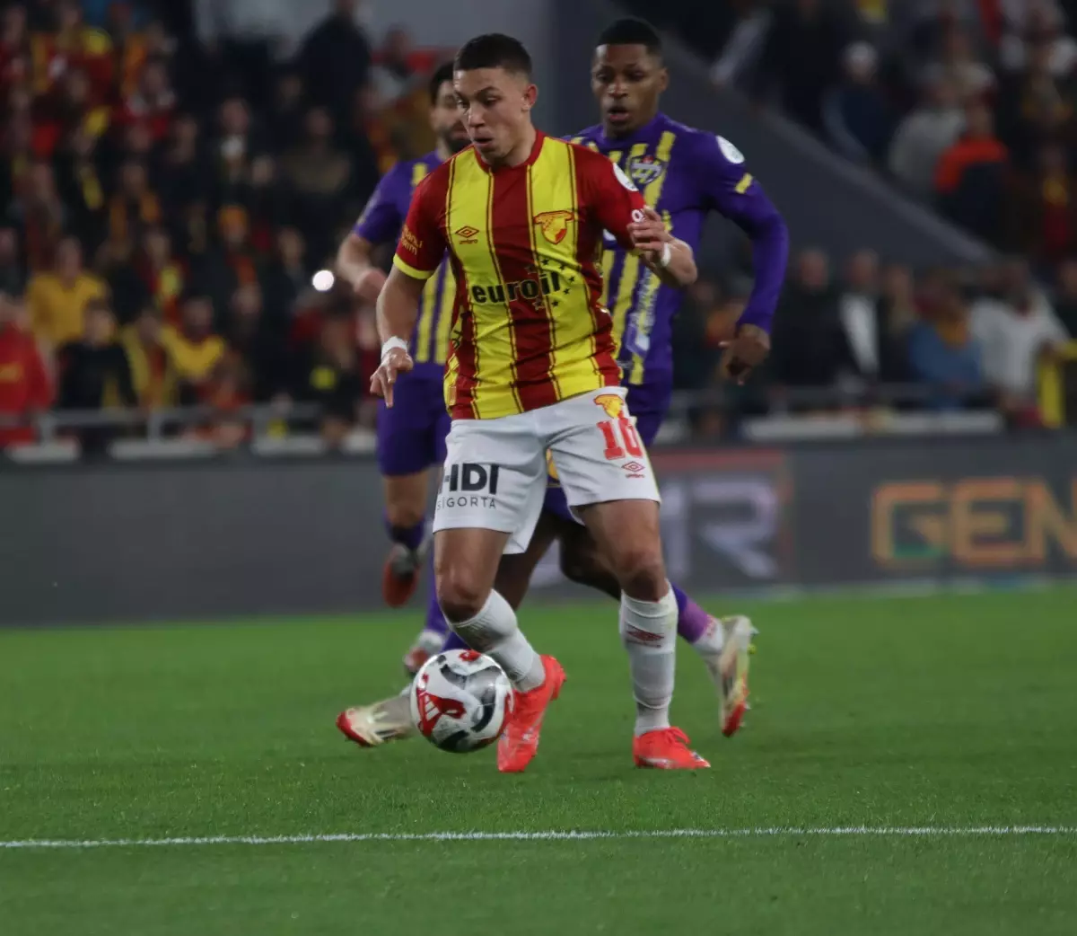 Göztepe, Transfer Çalkantısını Durdurdu: Takım Motivasyonu Ön Planda