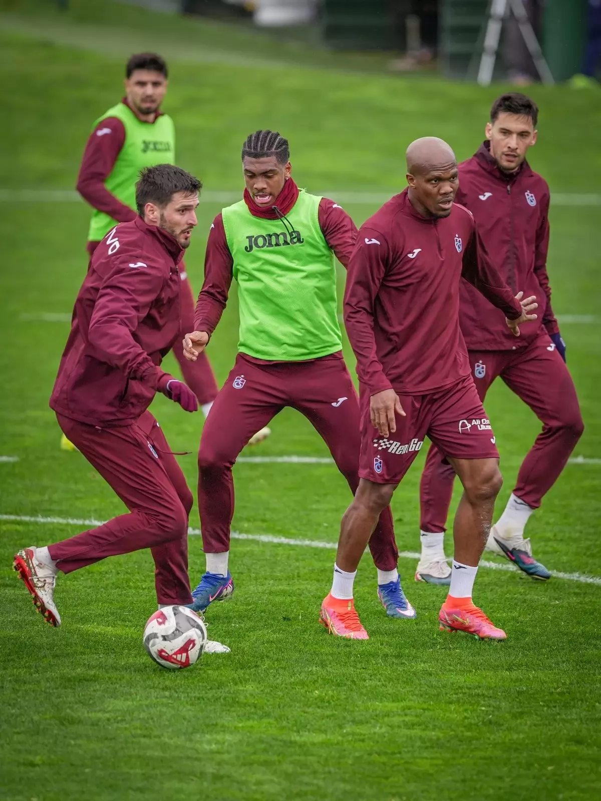 Trabzonspor, Galatasaray Maçına Hazırlıklarını Hızlandırıyor