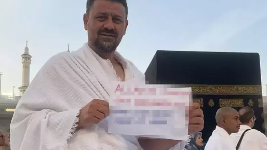 Şanlıurfaspor'un Eski Kalecisi Kabe'de Dua Etti, Süper Lig Hayalini Paylaştı
