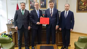 Karşıyaka Stadyumu İnşaatı Resmen Başladı: Protokol İmzalandı