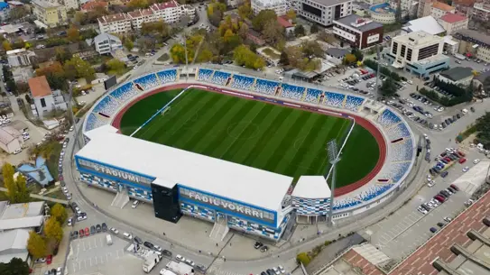 Stadın dolu tribünleri ve bilet satışı