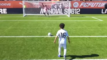 David Sanchez penaltı sonrası kutlama