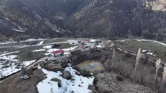 Dipsizgöl Şelalesi görüntüsü