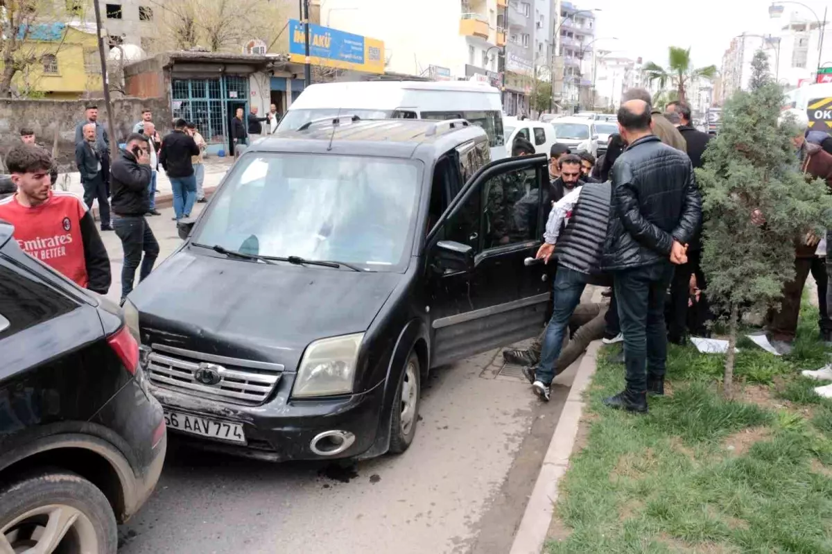 Cizre'de 4 Araç Çarpıştı: Tek Kişi Yaralı