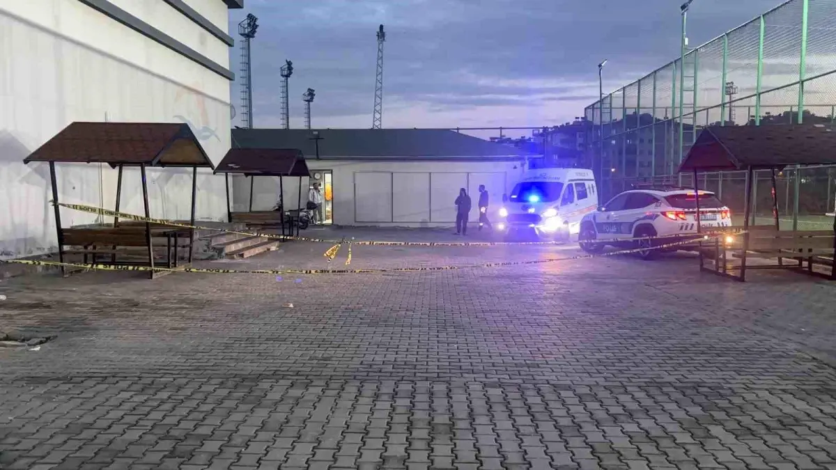 Gaziantep’te 15 Yaşındaki Çocuk Arkadaşının Bıçağıyla Yaralandı, Hastanede Hayatını Kaybetti