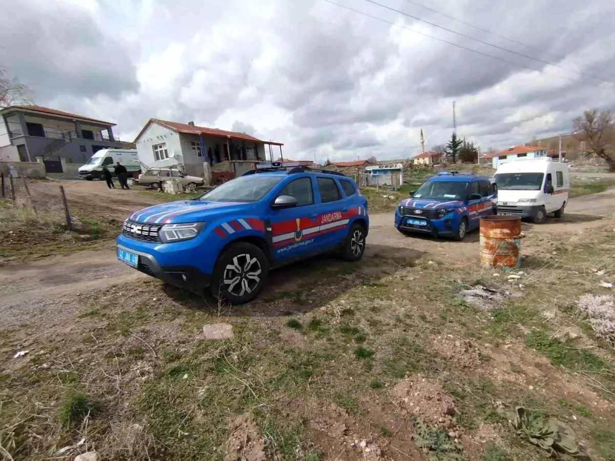 Kulu’da 60 Yaşındaki Yaşayan Adam Evinde Ölü Bulundu: Soruşturma Başlatıldı