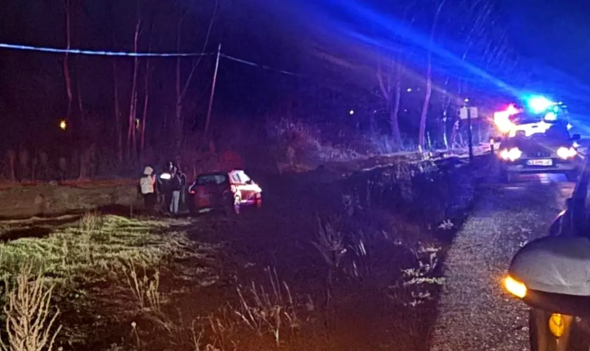 Kütahya Tavşanlı’da Yağmurlu Havada Kontrolden Çıkan Araç Takla Attı, 1 Yaralı