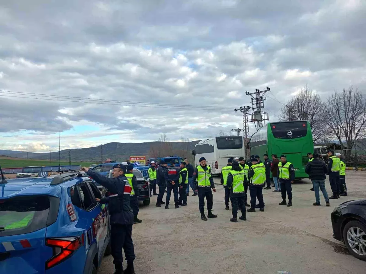 Tokat’ta Mahir Çayan Anması İçin Düzenlenen Yürüyüş Valilik Yasağıyla Durduruldu