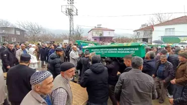 Olay yerinde polis ekipleri ve inceleme çalışması