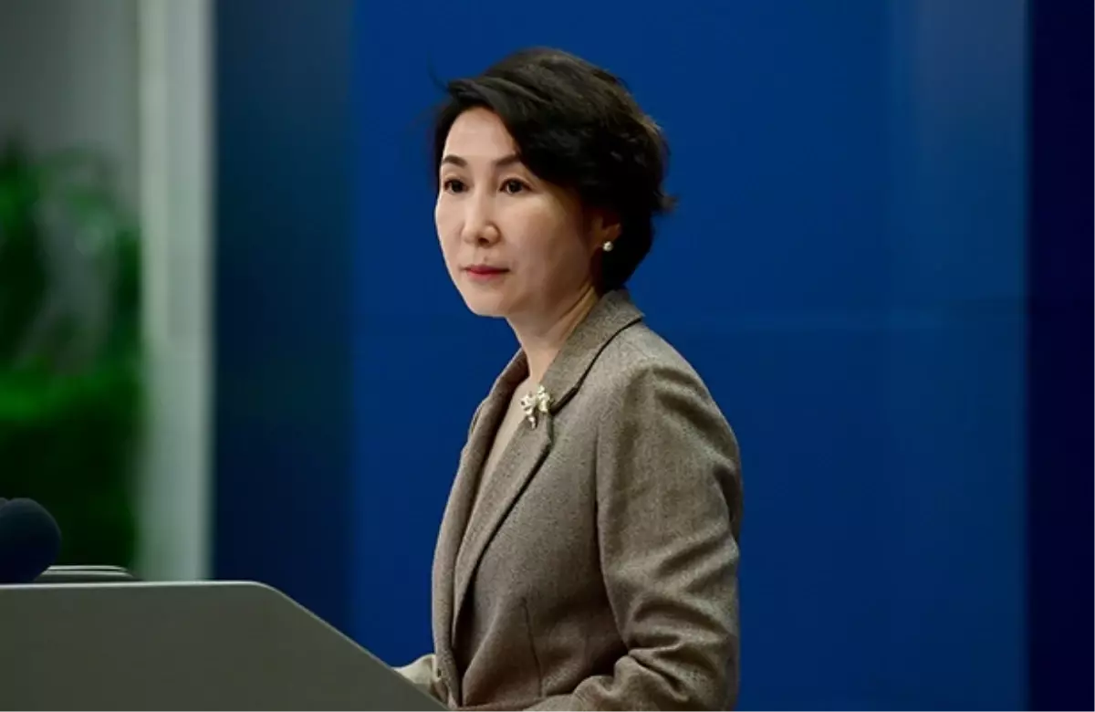 Çin’in Üç Konteyner Gemisi Hürmüz Boğazı’ndan Geçti, Barış Mesajı Verdi