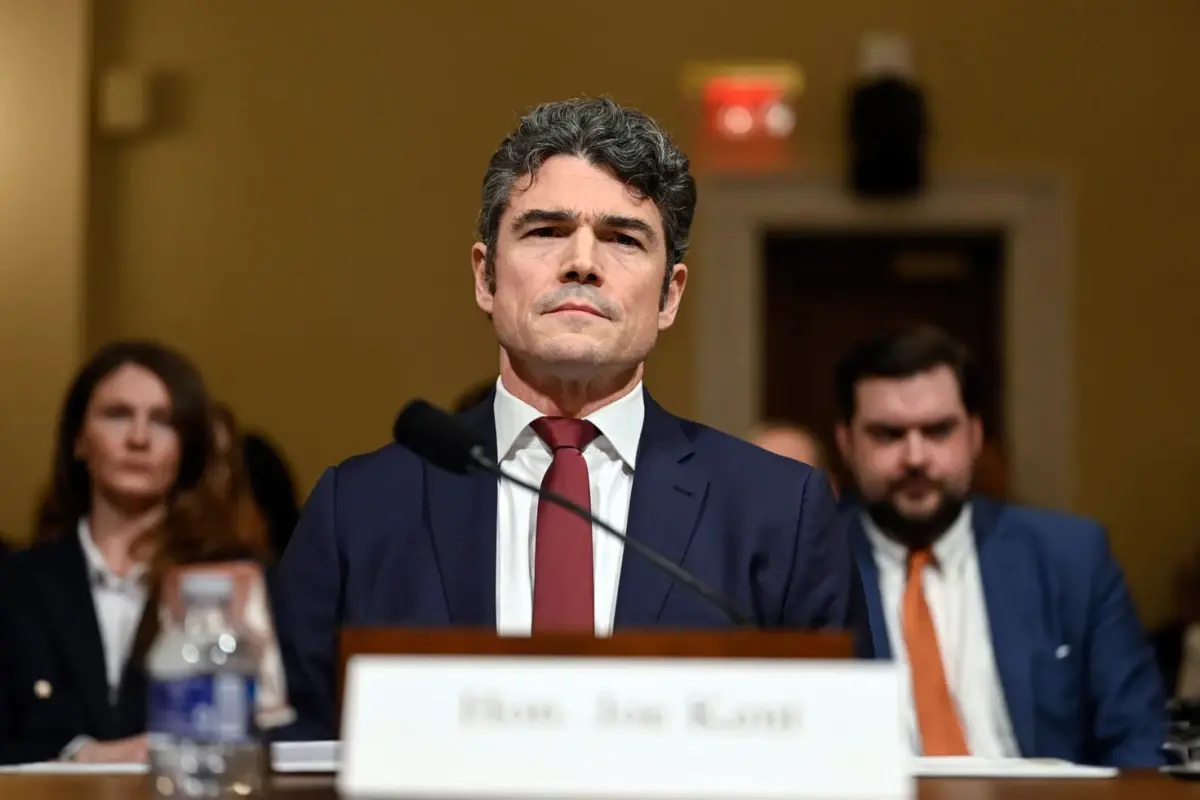 Eski Terörle Mücadele Direktörü Joe Kent'ten Şok Açıklama: El‑Kâide'ye Silah Sağladıklarını İddia Ediyor