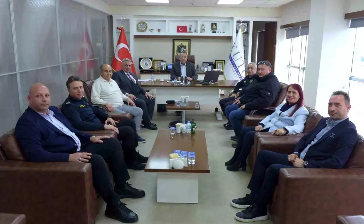 Aydın’da Emniyet ve Ticaret Odası İş Birliği Güçleniyor: Kuşadası Ticaret Odası’na Ziyaret