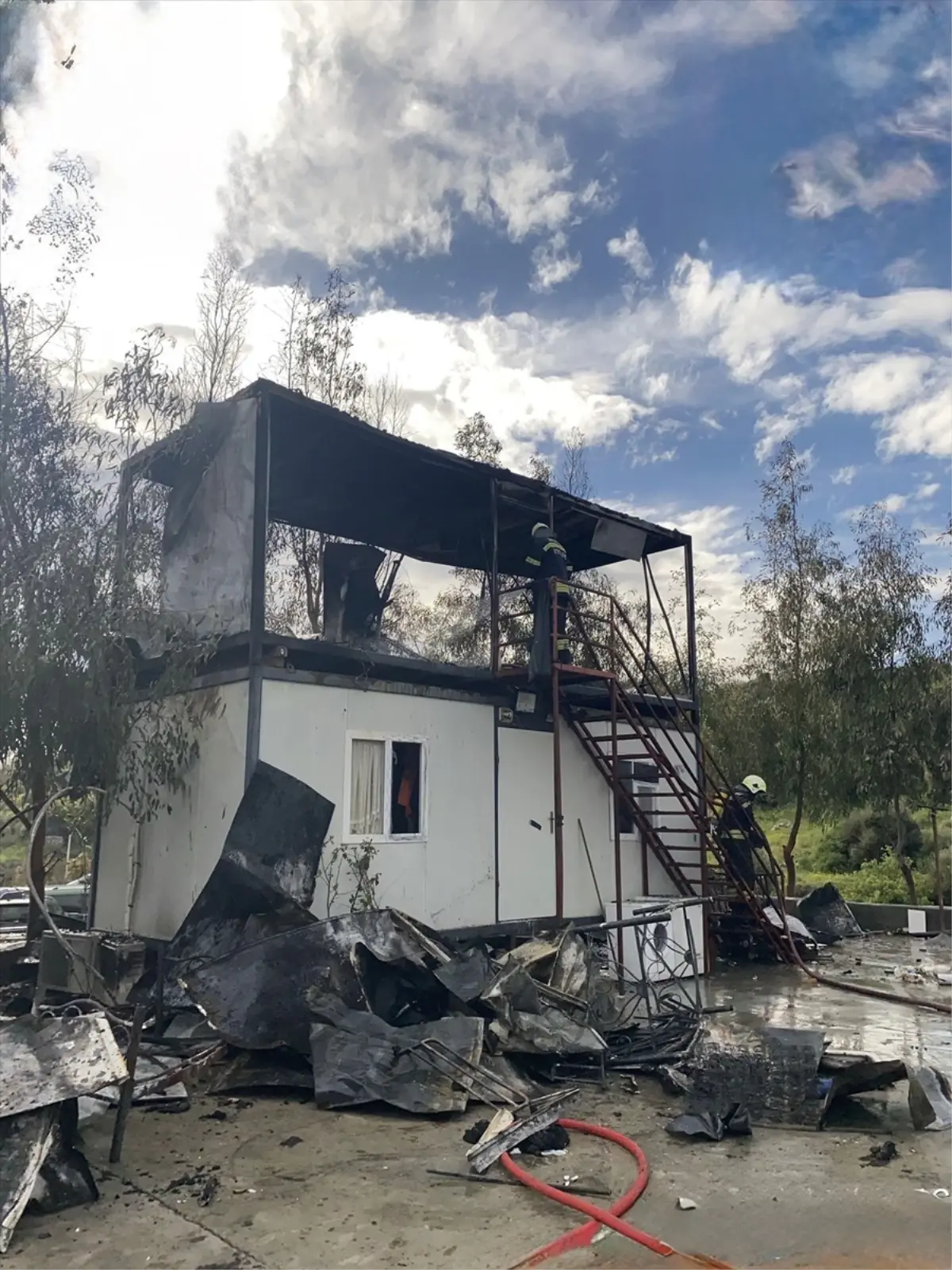 Bodrum’da Bir Konteyner Patladı: Yangın İtfaiye Ekipleriyle Hızla Söndürüldü