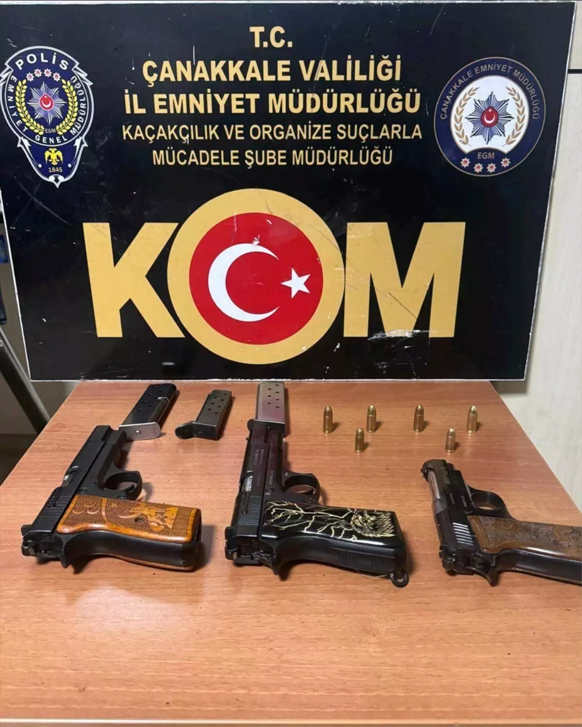 Çanakkale'de Huzur Operasyonu Sonuçlandı: 6 Şahıs Tutuklandı, Uyuşturucu ve Silah Ele Geçirildi