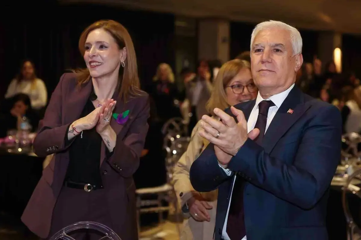 Bursa’da Büyükşehir Belediye Başkanı Mustafa Bozbey ve Ailesi Gözaltına Alındı: 59 Kişilik Tutuklu Listesi Açıklandı