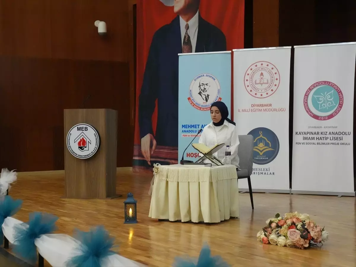 Diyarbakır’da Genç Nida Kur’an-ı Kerim Okuma Yarışması Bölge Finali Gerçekleşti