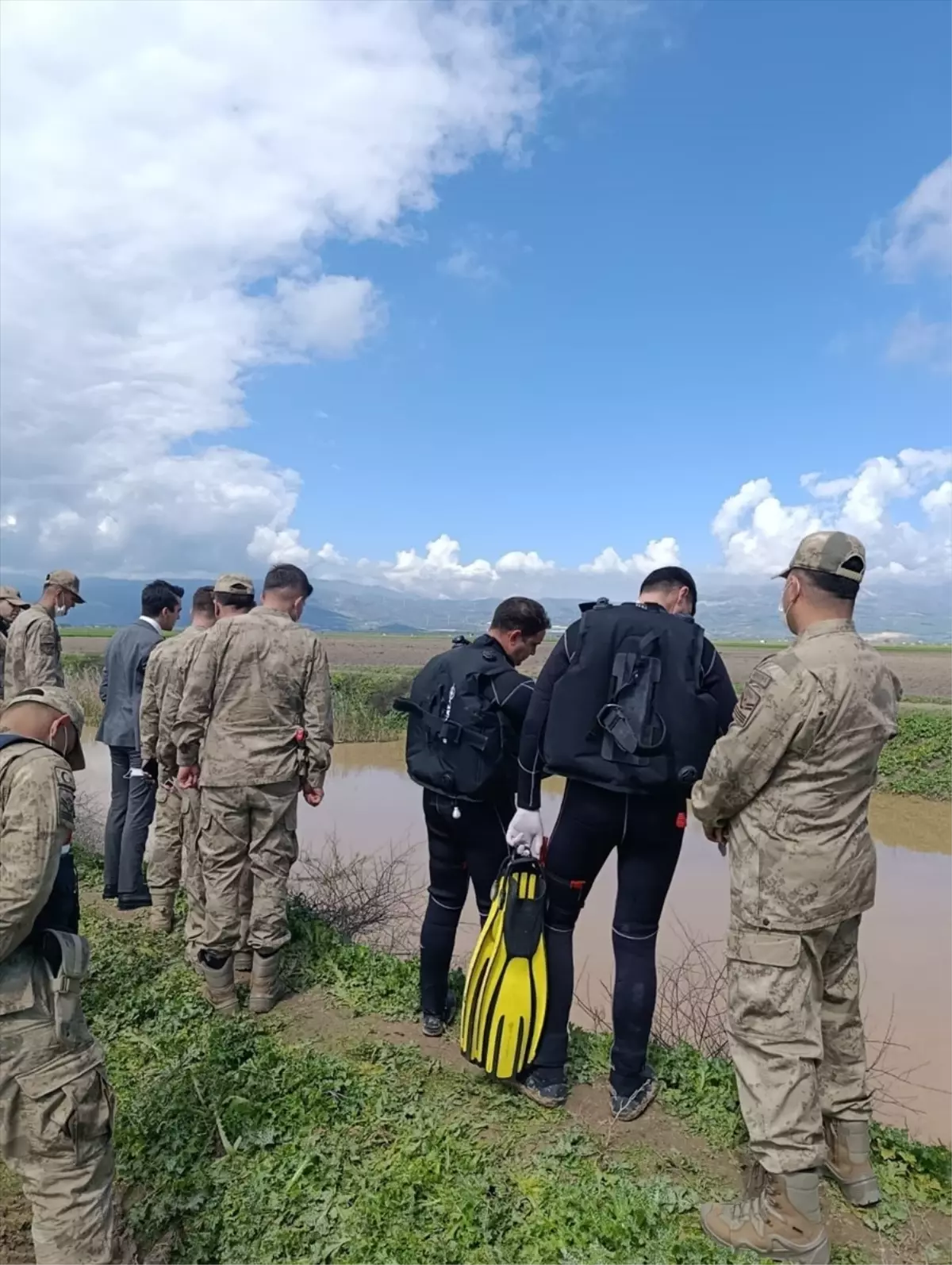 Hatay’ın Kumlu İlçesinde Sulama Kanalında Bulunan Ceset: Olayın Detayları ve Soruşturma